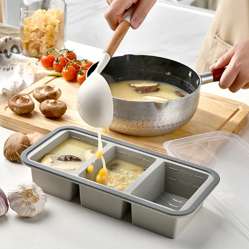Silicone Freezer Tray with Lid - Image 4